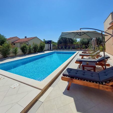 Apartments Matesic Ninski Stanovi Ngoại thất bức ảnh