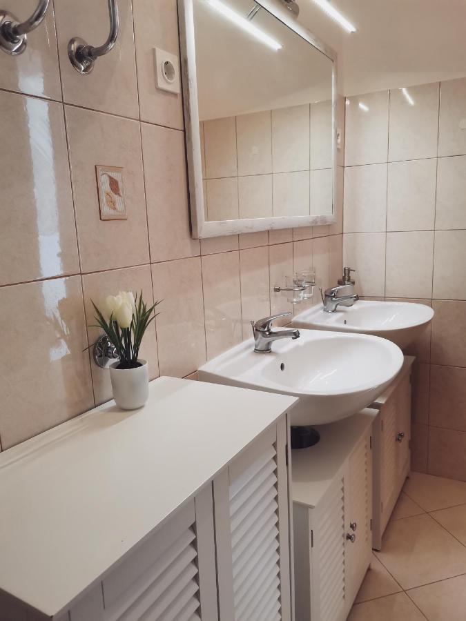 Apartments Matesic Ninski Stanovi Ngoại thất bức ảnh